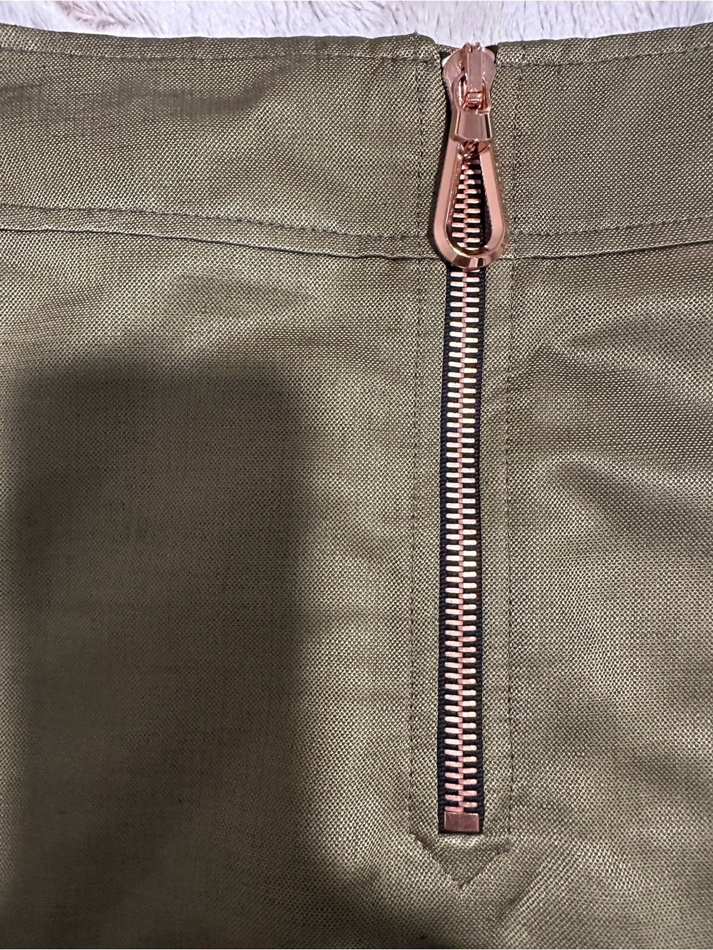 Sandro Paris Olive Green Mini Skirt with Front Rose Gold Zipper Size Small - Picture 7 of 14